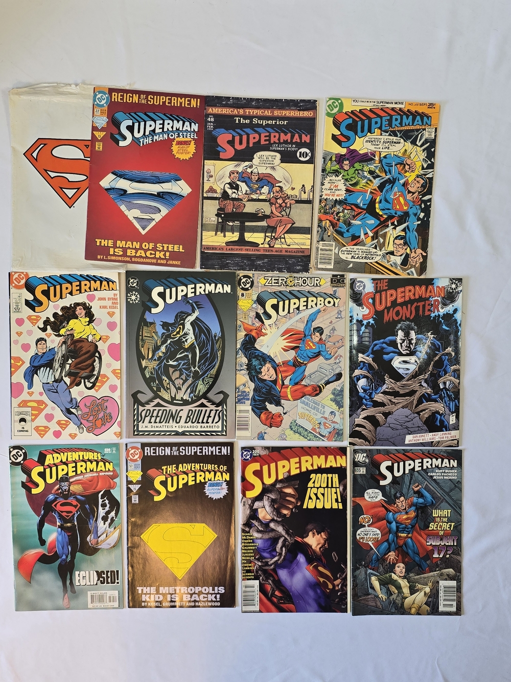 Vintage DC Comics Superman Lot 31 Piece Set with Promo Bag Byrne Moore Keys